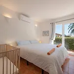 Olivia בית נופש *