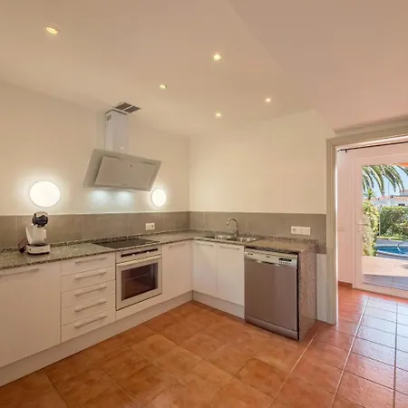 Feriehus Olivia By 3villas Punta Prima (Menorca)