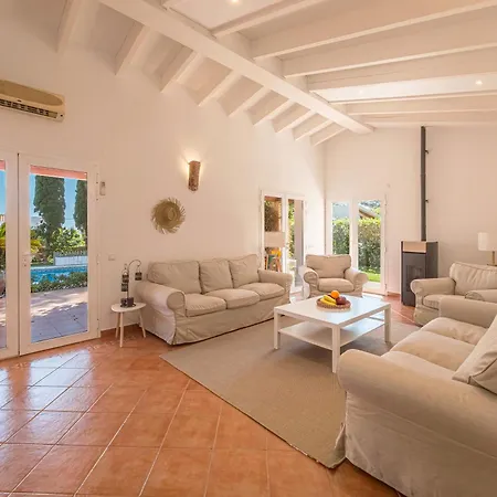 Olivia بونتا بريما